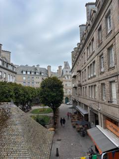 Appartement T3 Intra-muros - 1