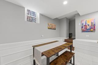 Ukrainian Village 2 BD 2BA - Steps from Division condo - 9