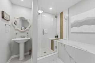 Ukrainian Village 2 BD 2BA - Steps from Division condo - 5