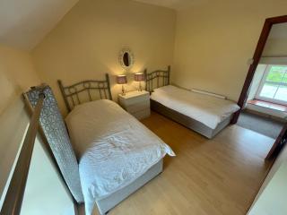Cronin's Farmhouse - 5