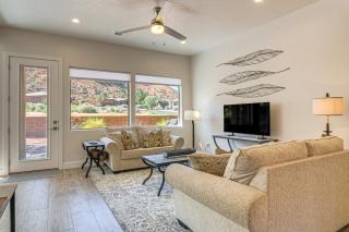 Red Rock Views, Pool Access! Zion Nat’l Park Base - 5