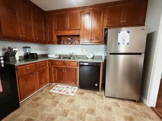 Perfect I-75 Stop 3BR2BA, Near VSU & Moody AFB - 2