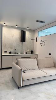 Sea View Luxe Apartments - 3