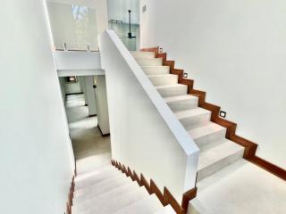 Luxury Architectural Gem in the Jungle - 3