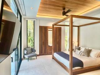 Luxury Architectural Gem in the Jungle - 2