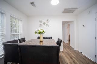 Chestnut Haven 4BR Families Groups Workers Near Interstate 75 and FVSU - 1