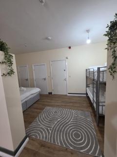 Shamrock Premiume Apartment - 9