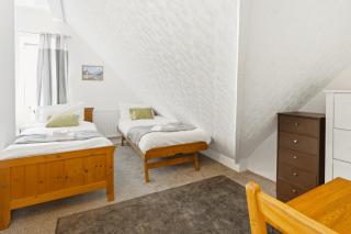 Comfy Twin Room - 3