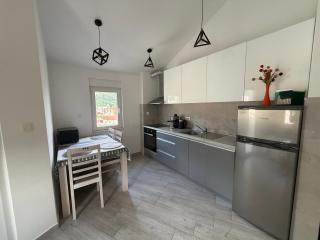 Apartments Lemar - 1