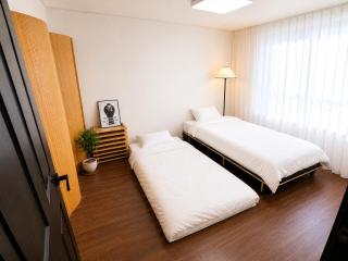 Seoul Stay #2 bedroom # 4 beds # Center of Seoul - 6