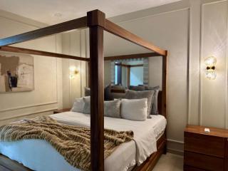 The Citadel Luxe Apartment - JHB - 3