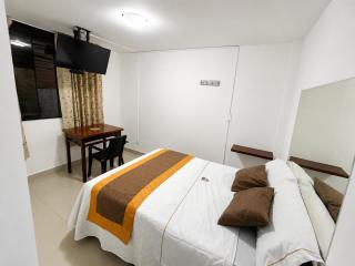 Hostal Victoria - Aeropuerto - 1