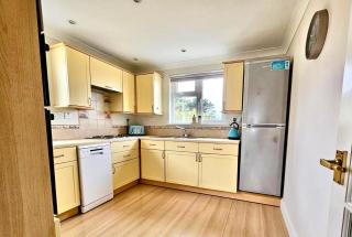 Ocean Meadow View, Perranporth, Cornwall - Bungalow with sea views - 6