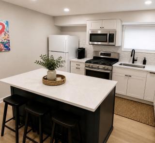 4 bedroom next to Tropicana casino ,unit 1 - 4