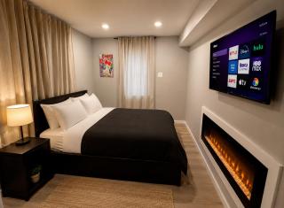 4 bedroom next to Tropicana casino ,unit 1 - 5