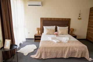 Studio Suite with Balcony - 5