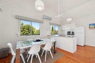Unit 2,16 Flinders Pde, Victor Harbor - 6