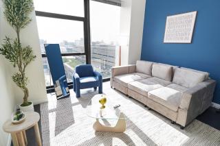2BR Modern Westown mins from Fiserv & Riverwalk - 2