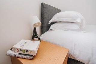 City Centre Apt with FREE PARKING - 1