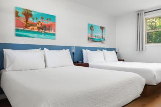 Sun & Sand Resort - 4