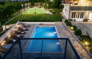 Nice Home In Gornji Vinjani - 9