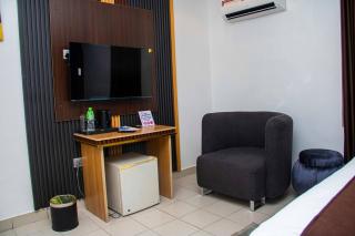 New Taland Hotel And Apartments - 1