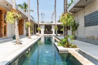 5BR Villa Sea Breeze - Luxury Coastal Estate - 0