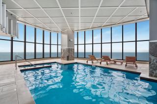 Absolute Oceanfront - 2BR 2BA - Free Parking - 6