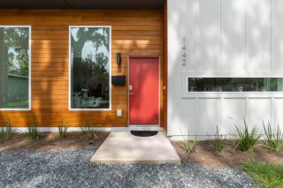 Luxury Modern Comfort in Historic St Augustine - 2