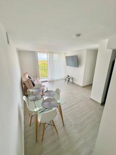 Moderno apartamento con parqueadero privado en Neiva - 0
