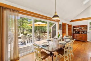 Charming Cape Cod Cottage Fire Pit Pet Friendly Minutes to the Beach - 5