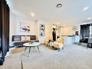 Spacious Christchurch Home, Sleeps 8, Free Parking - 9