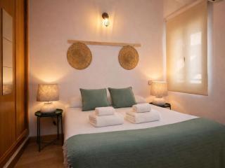 Madrid Hideaway Near Museums - 9