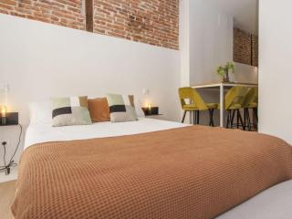 3-Guest Oasis with Scenic Terrace - 9