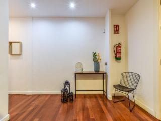 12-Guest Haven Near Metro - 1