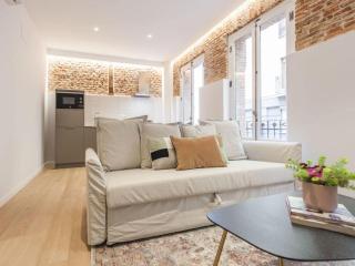 Chic Madrid Central Apartment - 0