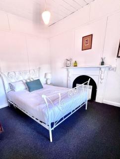 Miss Roys Cottage - 0