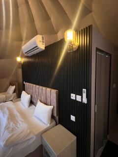 Moonlight Luxury Bubble Camp & Jeep Tours - 1