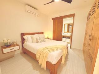 Luxurious Beachside Condo - 3
