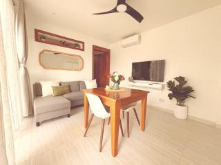 Luxurious Beachside Condo - 7