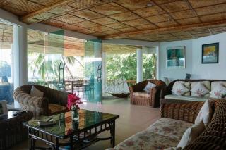 Oceanside Villa - 2