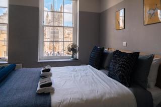 Stunning Studio Flat w Picturesque View - Bath! - 8