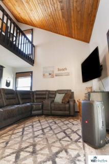 Waterfront Zen-Dock, Paddleboards, Jacuzzi & Games - 1