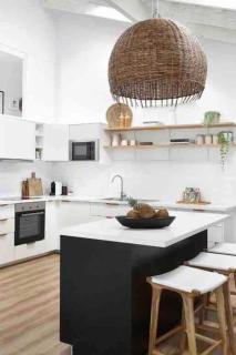 The Lodge Noosa Coastal Luxe in Noosas Heart - 3