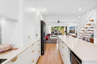 The Noosa Villa Luxe Townhouse in Great Location - 1