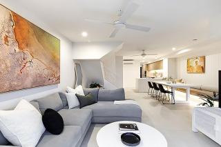 Sunrise Luxury Beach Retreat With Views - 8