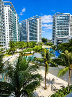 Azure Urban Resort by Oasis - 3