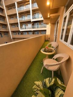 3BR With Balcony Near Burnham Park Sleeps 11 - 2
