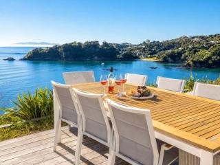 Clifftop Sanctuary - Stay Waiheke - 9