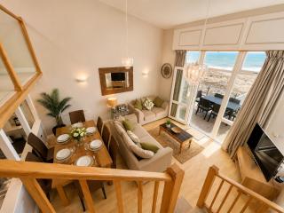 Family Coastal Retreat - Ocean Views - Private Balcony - Westward Ho! - 5